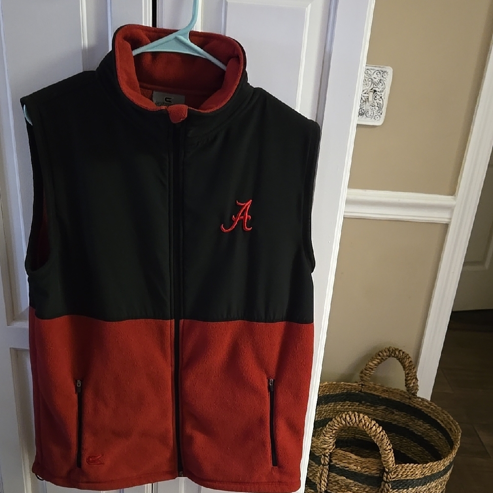 Colosseum ALABAMA Crimson Red Black Sleeveless FleeceVest Embroidered Logo M EUC